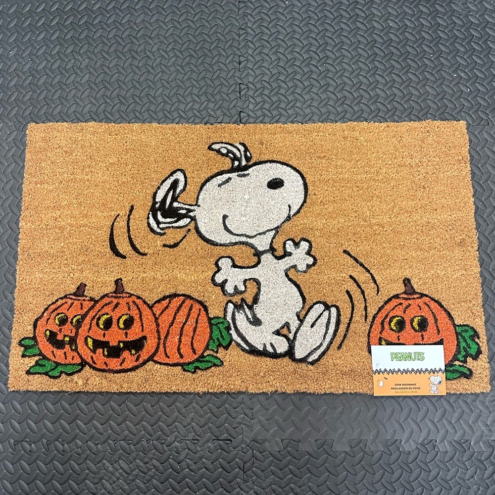 Peanuts snoopy halloween pumpkin doormat